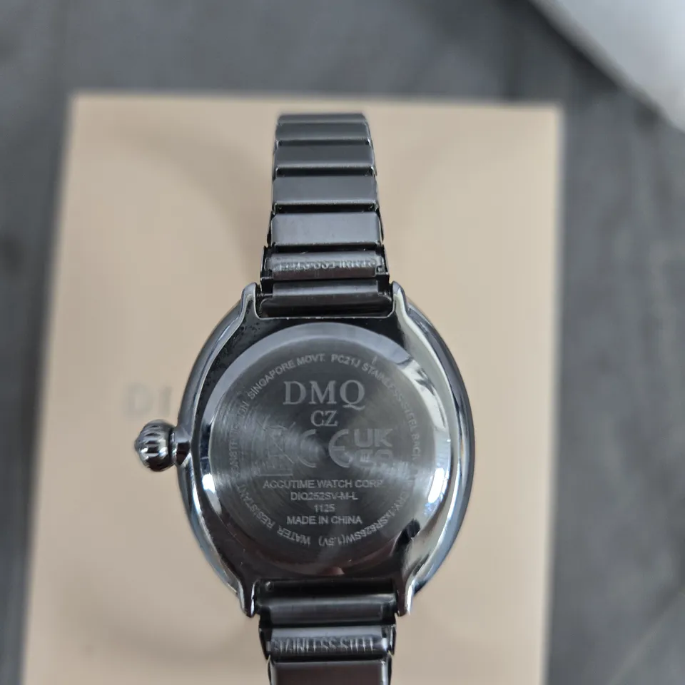 DIAMONIQUE DMQ WATCH – STAINLESS STEEL BRACELET, CRYSTAL BEZEL