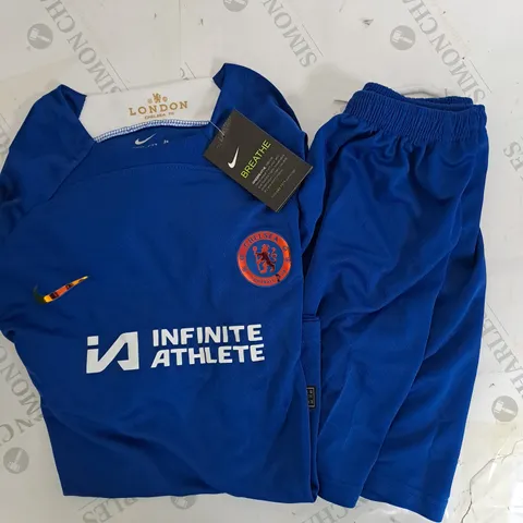 CHELSEA FOOTBALL CLUB INFANT HOME SHIRT AND SHORTS SET SIZE 28