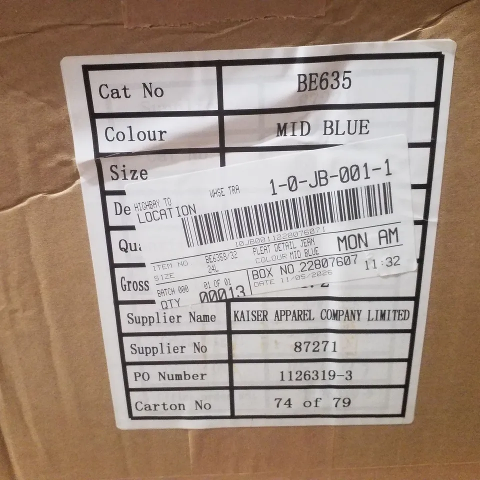 BOX CONTAINING APPROXIMATELY 13 BRAND NEW SIMPLY BE MID BLUE PLEAT DETAIL WIDE LEG JEANS - SIZE 24L