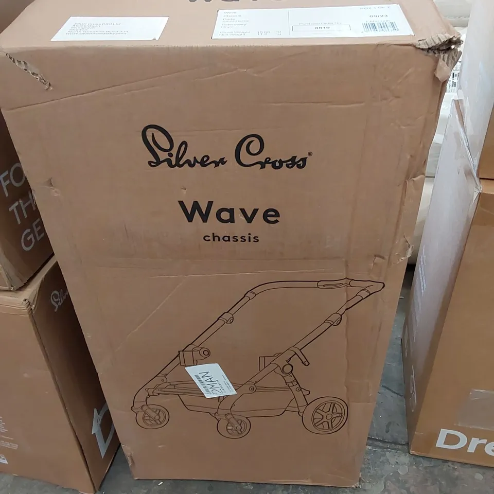BOXED SILVER CROSS WAVE CHASSIS - ONYX (1 BOX)