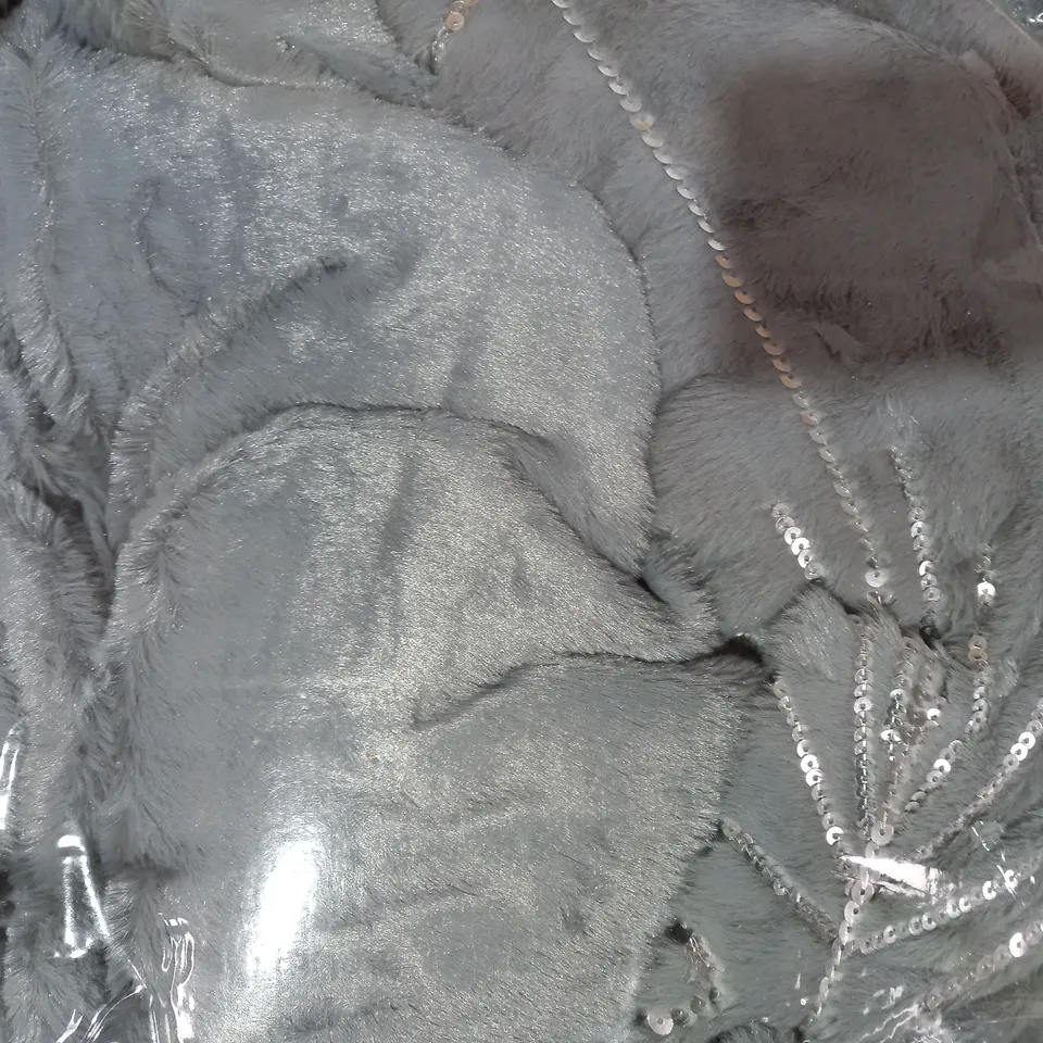 JM BY JULIEN MACDONALD ART DECO EMBELLISHED R0EVERSIBLE FAUX FUR THROW