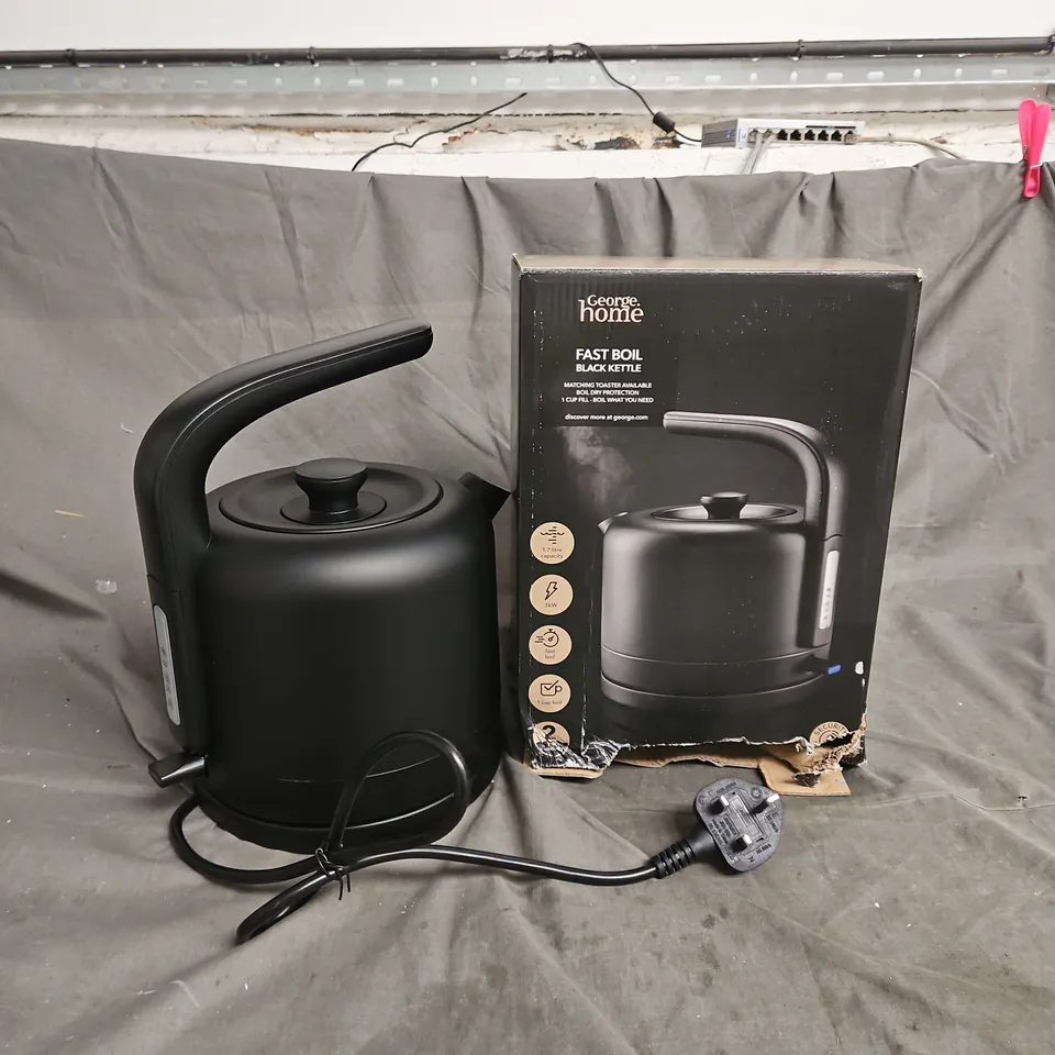 BOXED HOME FAST BOIL BLACK KETTLE - COLLECTION ONLY RRP £30