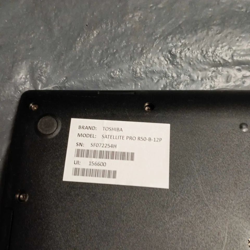 TOSHIBA SATELLITE PRO R50-B-12P LAPTOP - SEVERAL MISSING KEYS