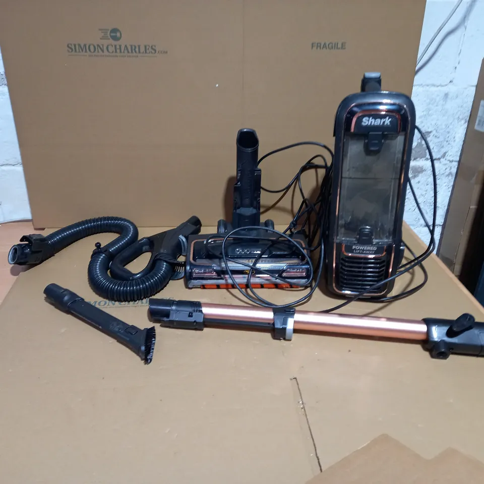 SHARK CORDED VACUUM WITH ANTI-HAIR WRAP 