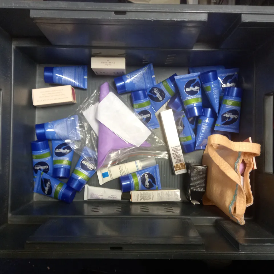 LOT OF BEAUTY PRODUCTS TO INCLUDE THE BODY SHOP GEL SHAMPOO TEA TREE, ETC