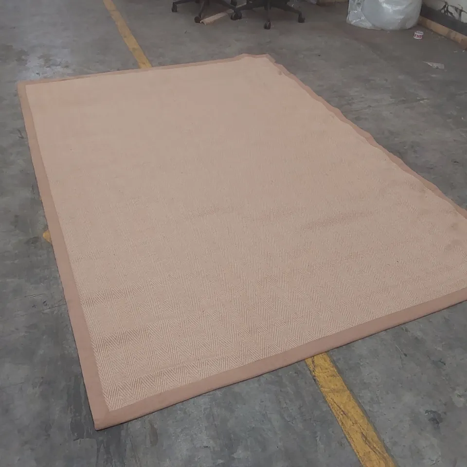 QUALITY DESIGNER AREA RUG - APPROXIMATELY 285 x 198cm