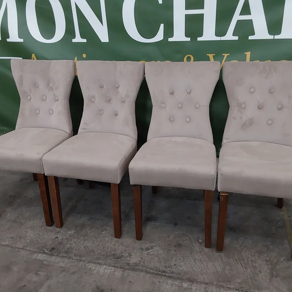 SET OF FOUR UPHOLSTERED BUTTONED BACK DINING CHAIRS LIGHT GREY PLUSH FABRIC ON DARK LEGS 
