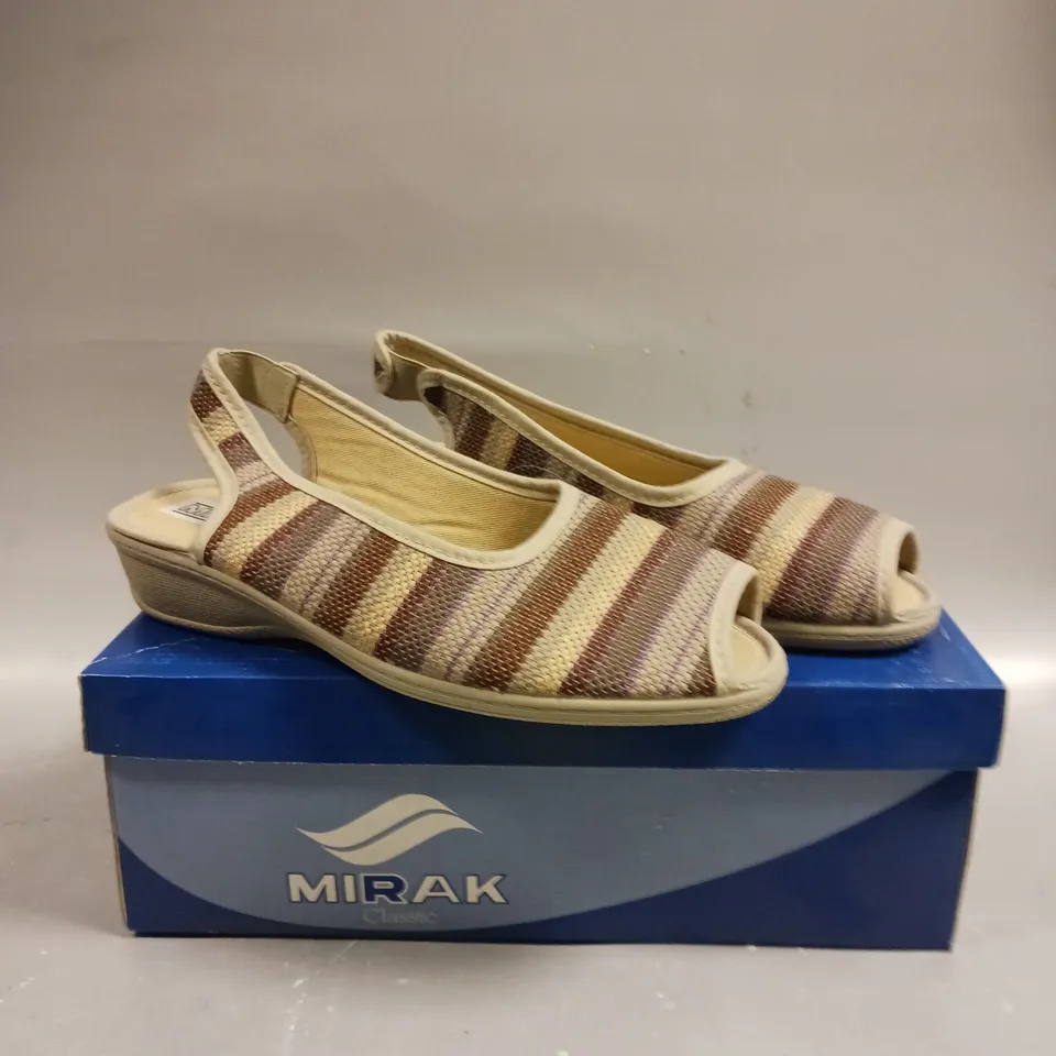 BOXED PAIR OF MIRAK CLASSIC CARLA OPEN TOE SHOES IN BROWN - SIZE 5