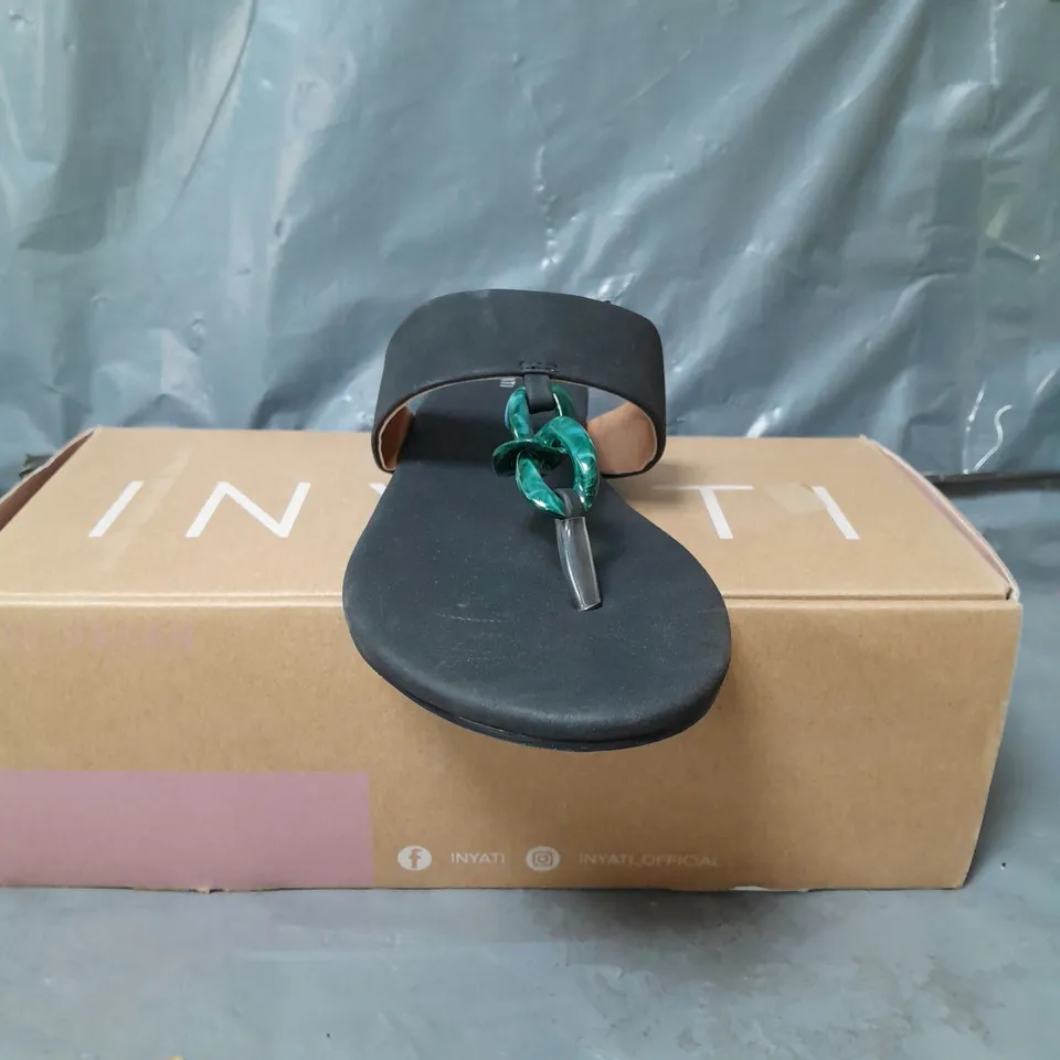 INYATI LADIES THONG SANDALS BLACK SIZE 6