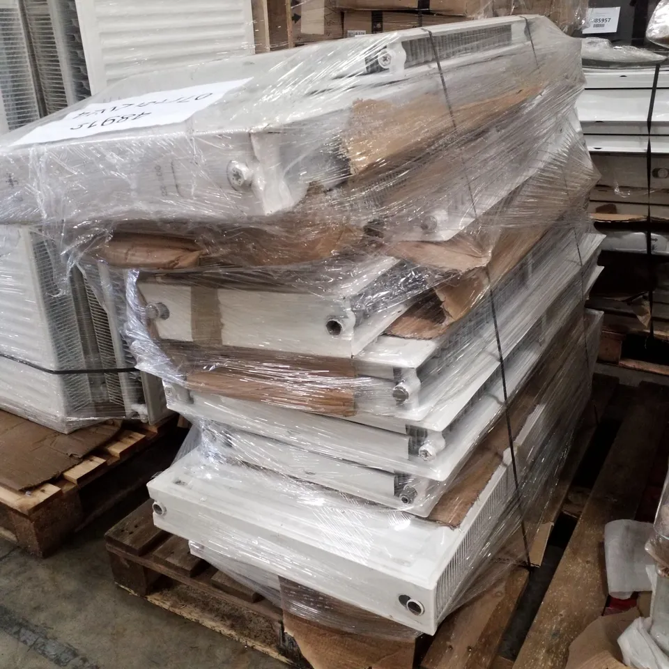 PALLET CONTAINING APPROXIMATELY 9 HOUSEHOLD RADIATORS