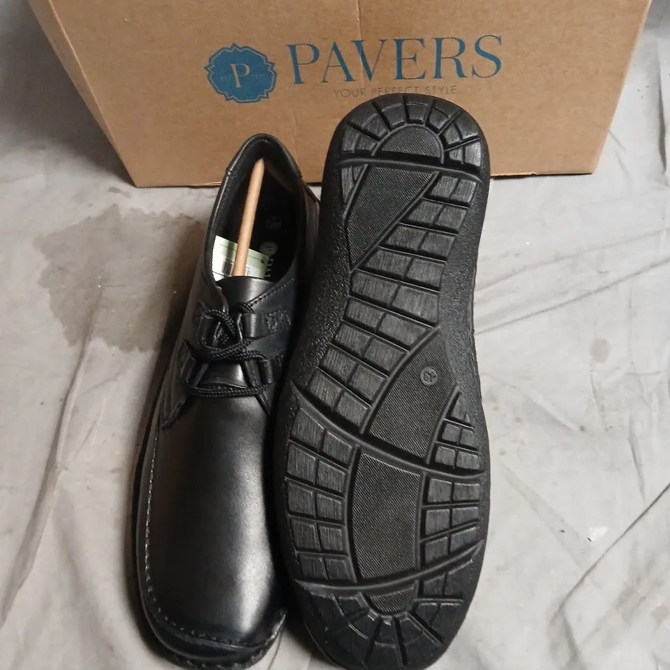 PAVERS MEN'S BLACK LEATHER SHOES - SIZE EUR 43