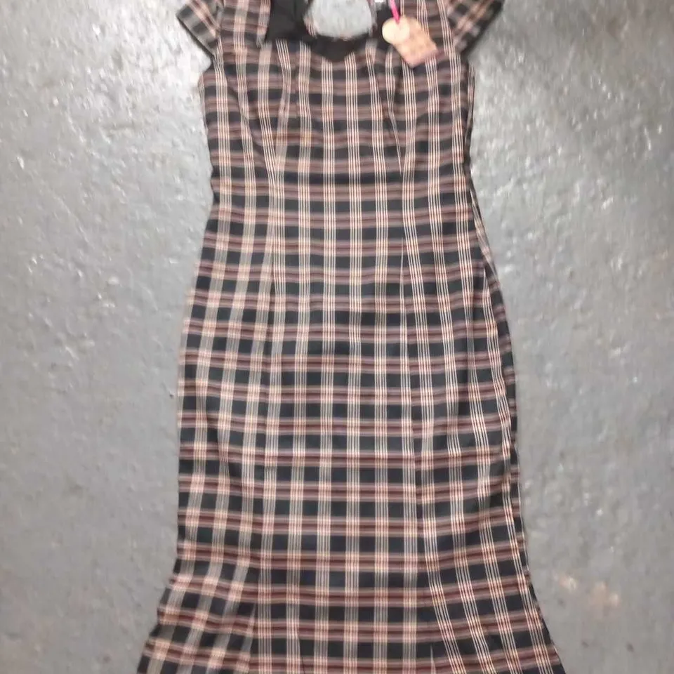 APPROXIMATELY 6 DANCING DAYS DRESSES IN ASSORTED SIZES