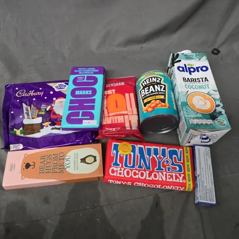APPROXIMATELY 15 ASSORTED FOOD & DRINK ITEMS TO INCLUDE ALRPO BARISTA COCONUT, M&S CHOC, HEINZ BEANS, ETC - COLLECTION ONLY