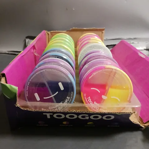 BOX OF APPOXIMATELY 17 GOOBANDS SHIMMAGOO PEARLESCENT SLIME IN VARIOUS COLOURS