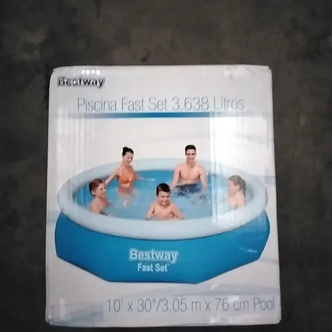 BOXED BESTWAY FAST SET CIRCLE SWIMMING POOL FUR KIDS SIZE: 3.05M X 76CM