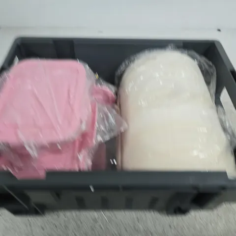TOTE OF ASSORTED FOOD STORAGE CONTAINERS