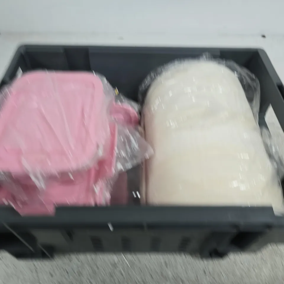TOTE OF ASSORTED FOOD STORAGE CONTAINERS