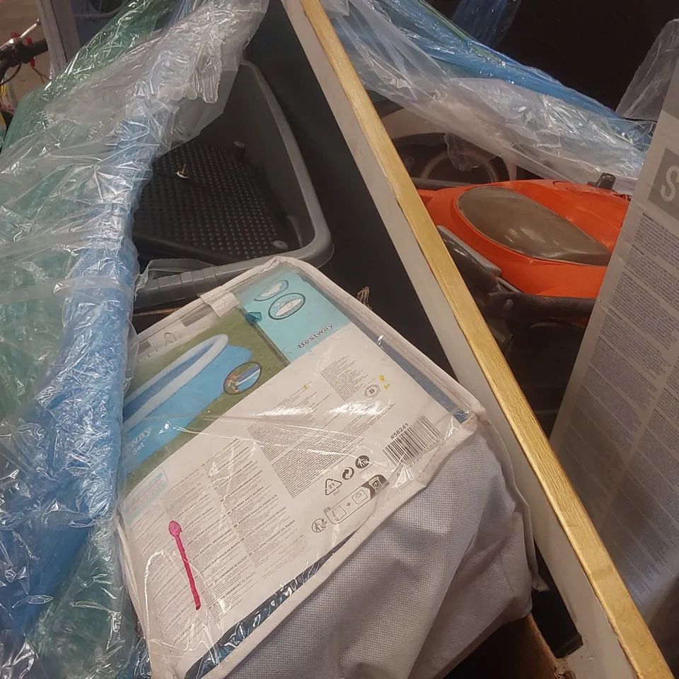 PALLET CONTAINING A VERY LARGE QUANTITY OF ASSORTED ITEMS INCLUDING: BESTWAY POOL, FLYMO LAWN MOWER, MIRROR ECT