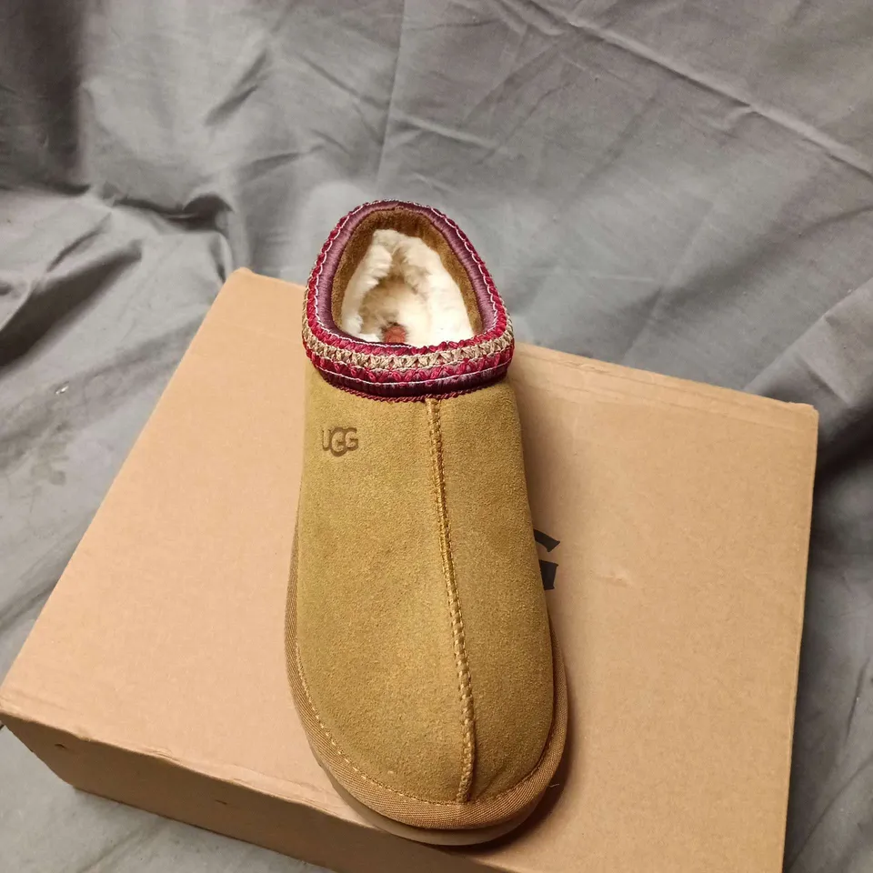 UGG WOMEN’S SLIPPERS – TAN SUEDE WITH SHEARLING LINING - UK SIZE 6