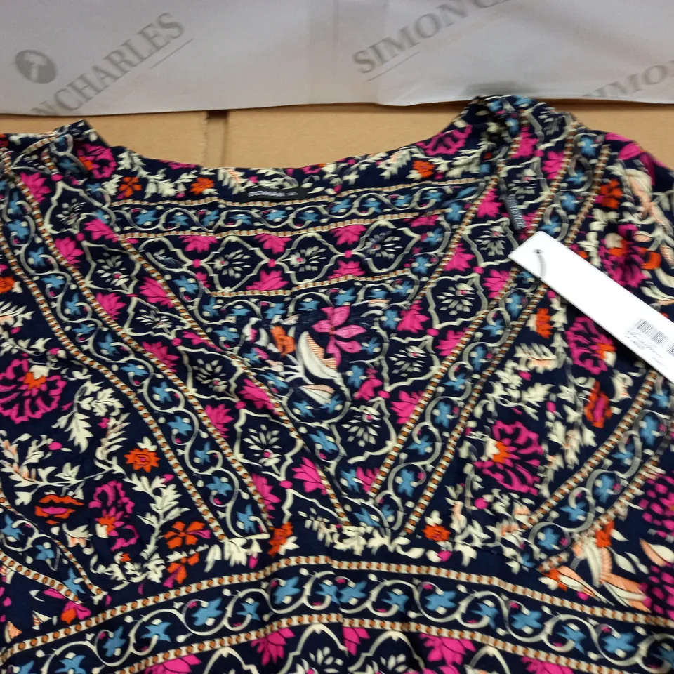 ROMAN BORDER PRINT MAXI DRESS - 20