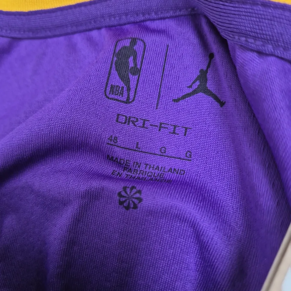 NIKE NBA LAKERS JERSEY – LEBRON JAMES, PURPLE, NUMBER 23 (UK L) – STATEMENT EDITION