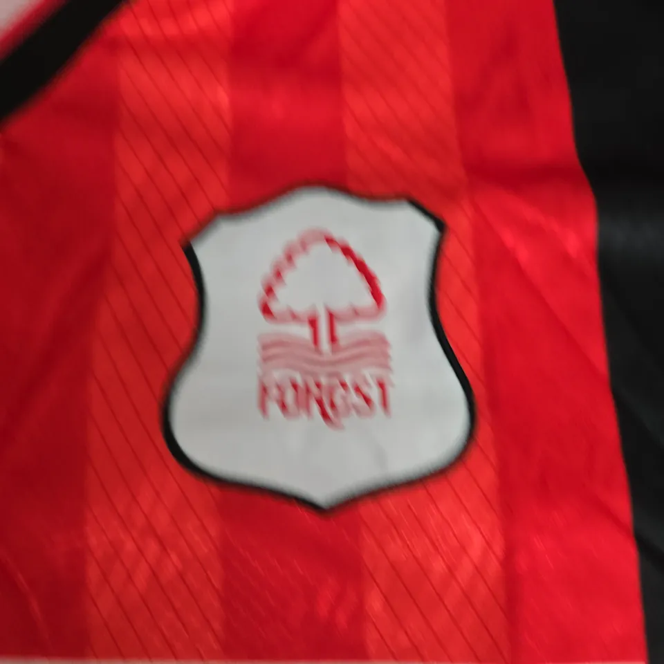 NOTTINGHAM FOREST FC UMBRO FOOTBALL SHIRT – RED, LABATT'S SPONSOR, UK XL