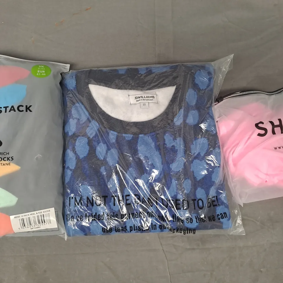 BOX OF APPROXIMATELY 20 ASSORTED CLOTHING AND FASHION ITEMS IN VARIOUS STYLES AND SIZES TO INCLUDE SOCK STACK, JD WILLIAMS, SHEIN, ETC