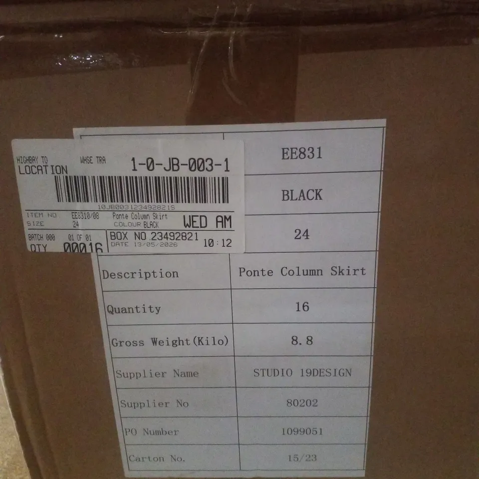 BOX CONTAINING APPROXIMATELY 16 BRAND NEW JD WILLIAMS BLACK PONTE COLUMN SKIRTS - SIZE 24