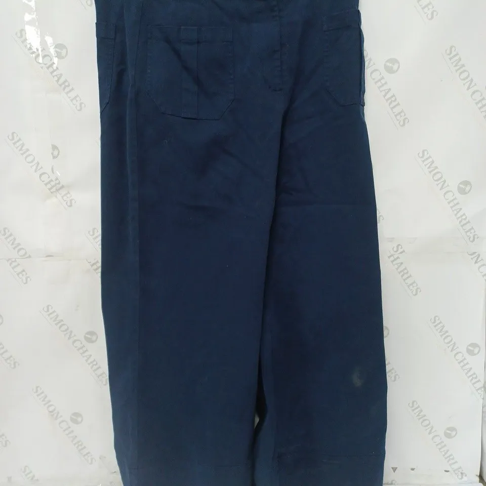 APPROXIMATELY 7 ASSORTED WOMEN'S TROUSERS TO INCLUDE BEN DE LISI, FINERY SIZES 10, 12