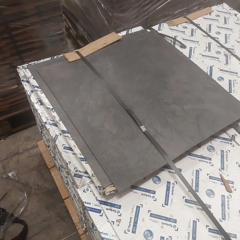 PALLET CONTAINING APPROXIMATELY 45x PACKS OF BRAND NEW TARKETT BLACK RUSTIC SLATE LUXURY VINYL TILES - 4m²