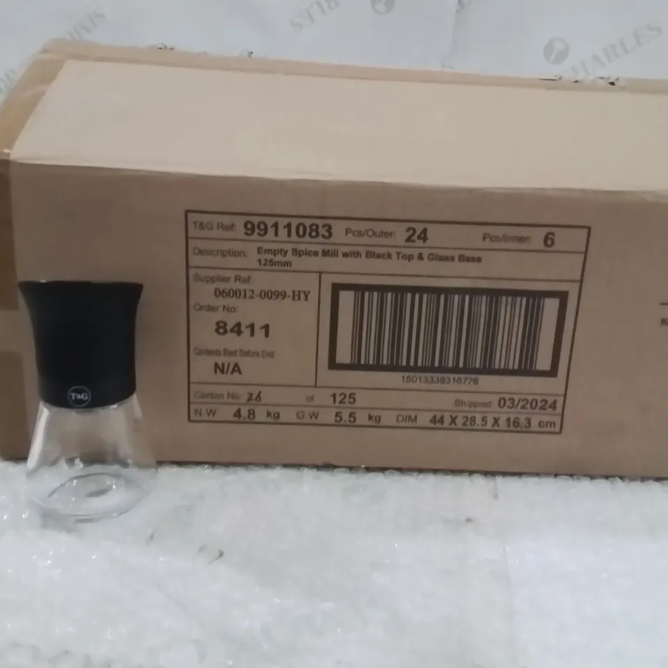 BOXED EMPTY SPICE MILL WITH BLACK AND TOP GLASS BASE SALT SHAKERS APPROXIMATELY 24PCS