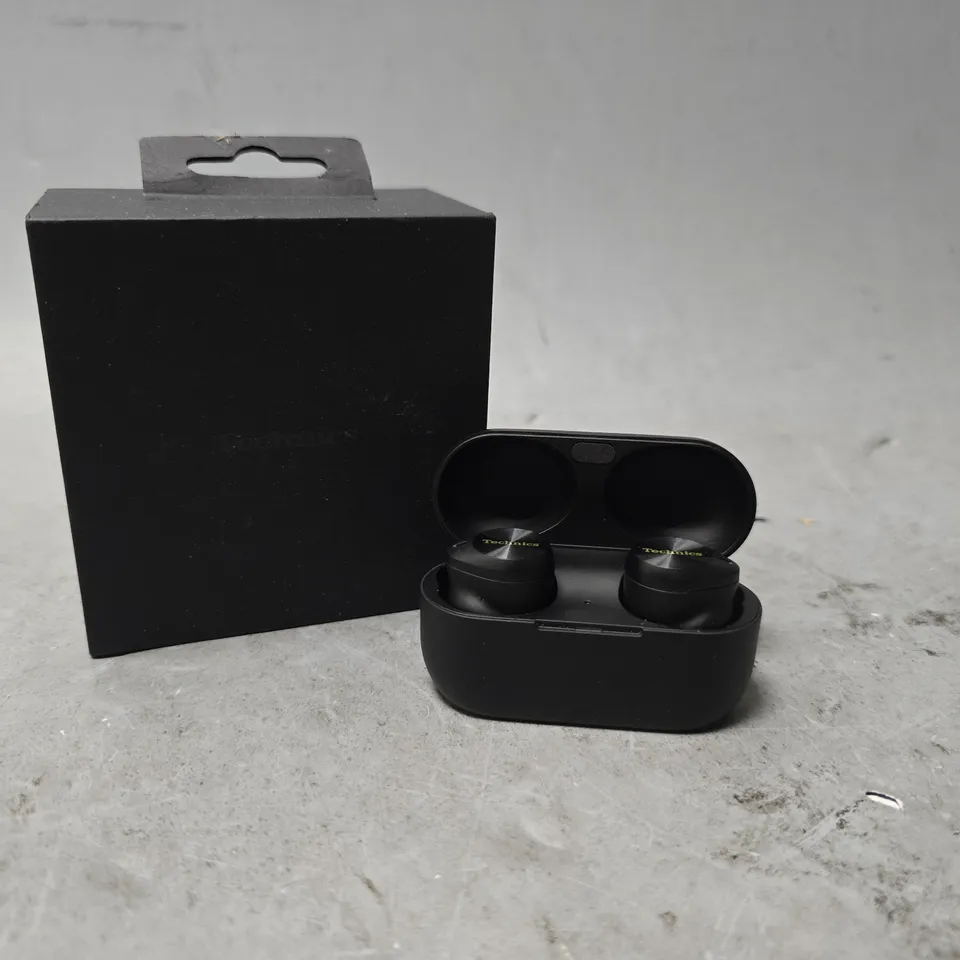 BOXED TECHNICS BLACK PORTABLE EARBUDS 