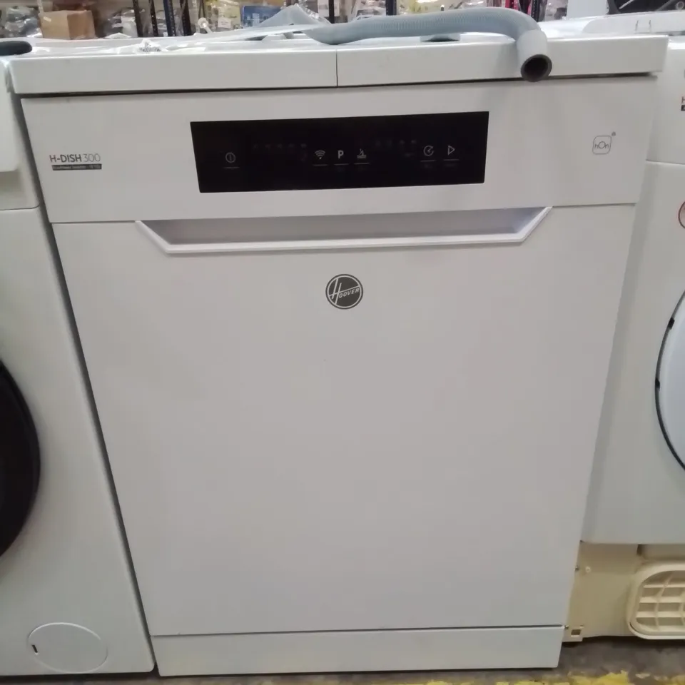 HOOVER RAPIDO CF FREESTANDING DISHWASHER IN WHITE