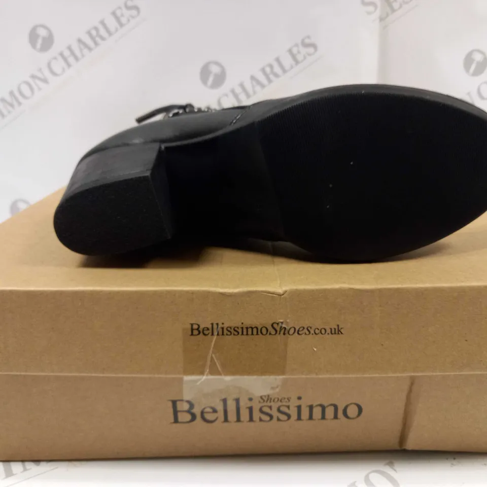 BOXED PAIR OF BELLISSIMO VED34001 HEELED LEATHER ANKLE BOOTS IN BLACK UK SIZE 5
