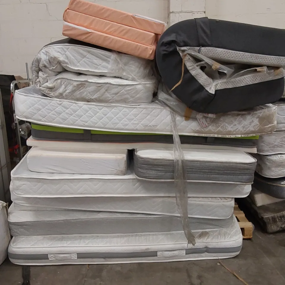 APPROX 11 X ASSORTED MATTRESSES. SIZES, BRANDS AND CONDITIONS VARY