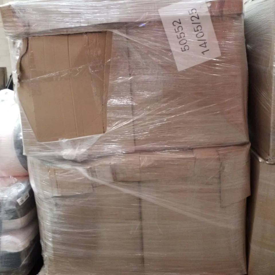 PALLET CONTAINING ASSORTED PILLOWS & BEDDING 