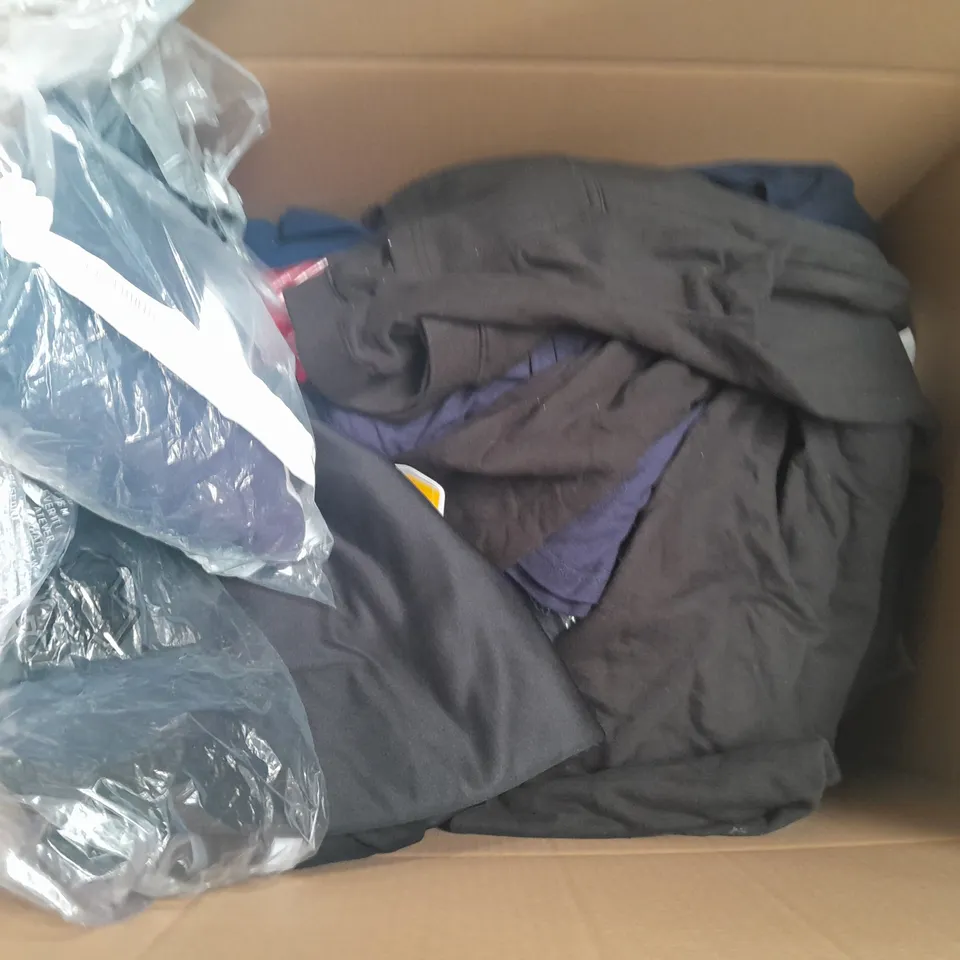 LARGE BOX OF ASSORTED ERREA CLOTHING ITEMS IN VARIOUS SIZES AND COLOURS