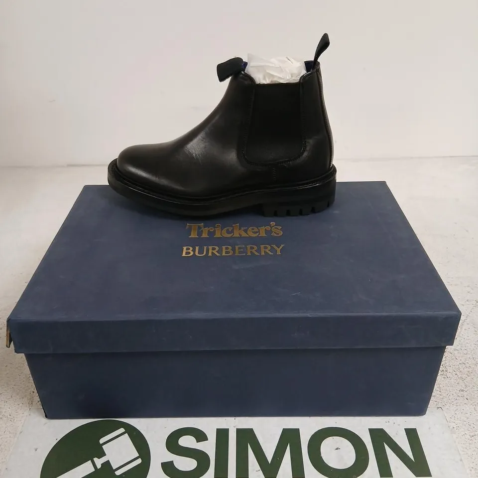 BURBERRY X TRICKER'S BLACK LEATHER CHELSEA BOOTS – ANKLE BOOTS WITH RUBBER SOLES SIZE 2