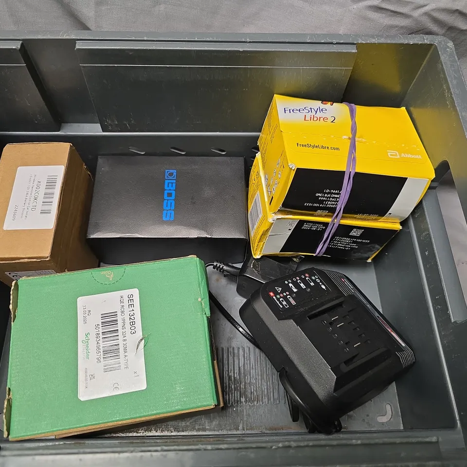 GPS TRACKER KIT & MISC ELECTRONICS – MIXED LOT