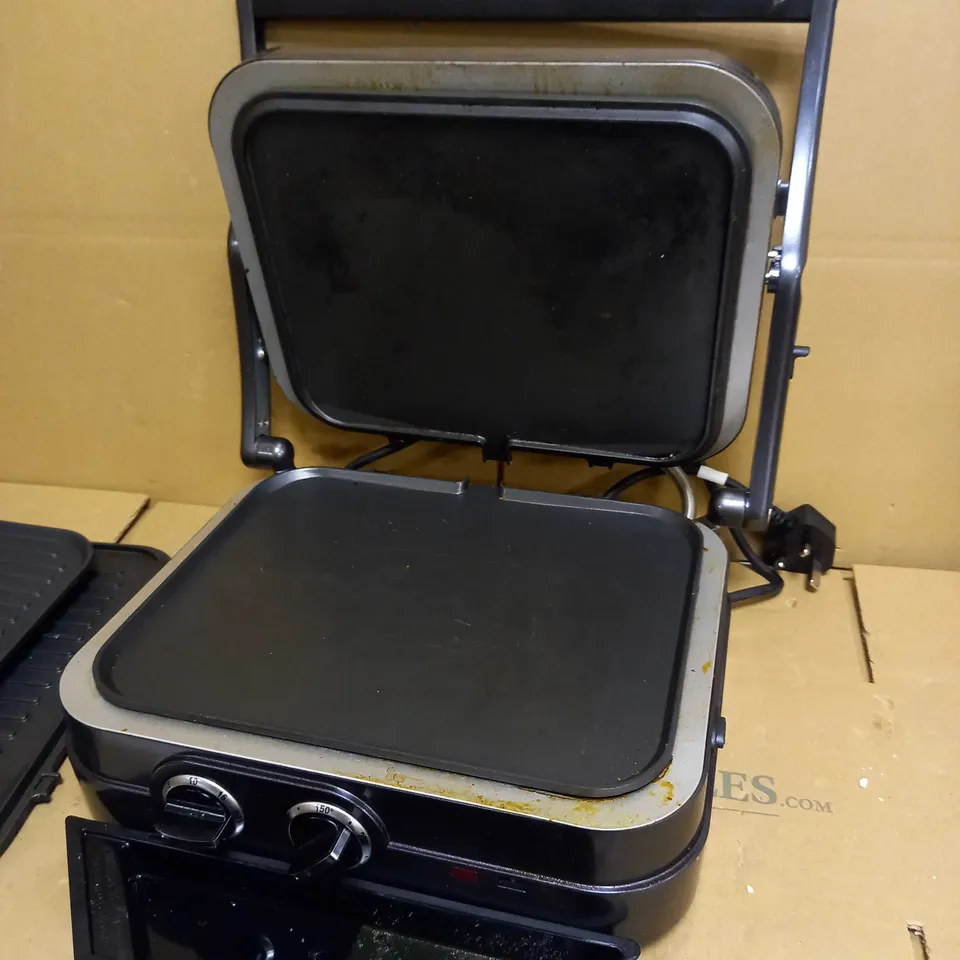 CUISINART GRIDDLE AND GRILL 