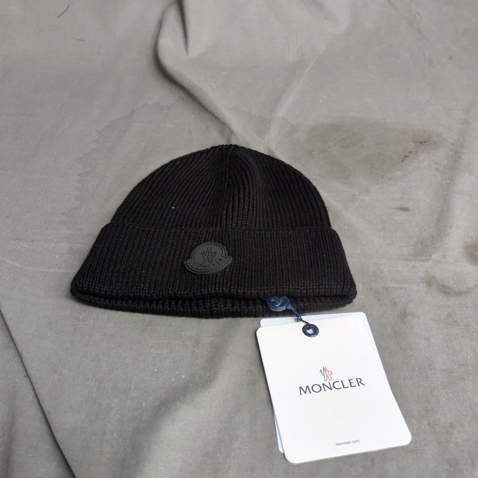 MONCLER BEANIE HAT – BLACK KNIT, LOGO PATCH (WITH TAG)