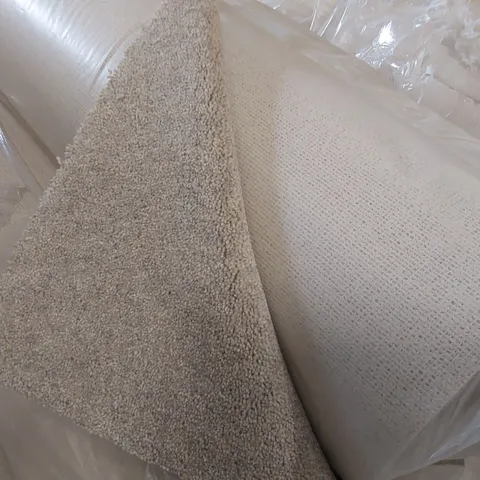 ROLL OF QUALITY TUDOR TWIST CLASSIC PUMICE CARPET - APPROXIMATELY 4 x 5m