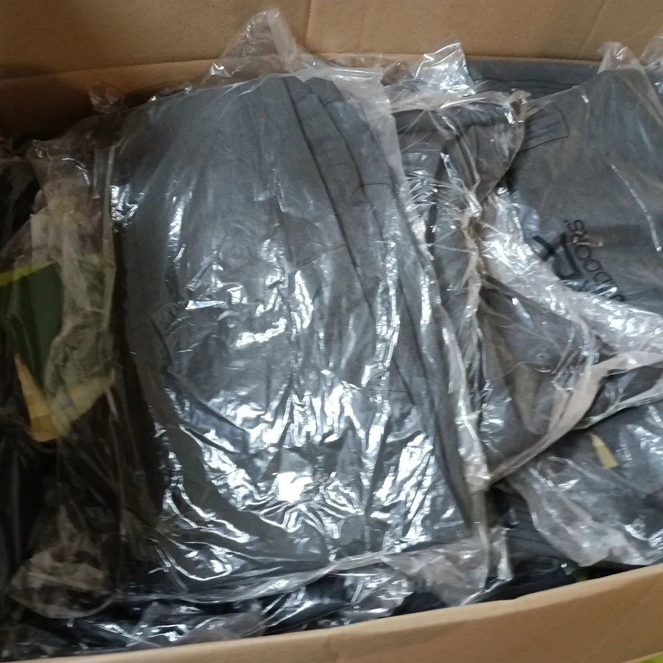 APPROXIMATELY 54 BRAND NEW REGATTA KIDS JUNIOR PENTRE IN SEAL GREY MARL - 11-12YRS