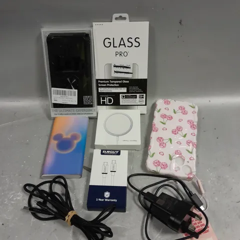 APPROXIMATELY 20 ASSORTED SMARTPHONE ACCESSORIES TO INCLUDE PROTECTIVE CASES, POWERS BANKS, SCREEN PROTECTORS ETC