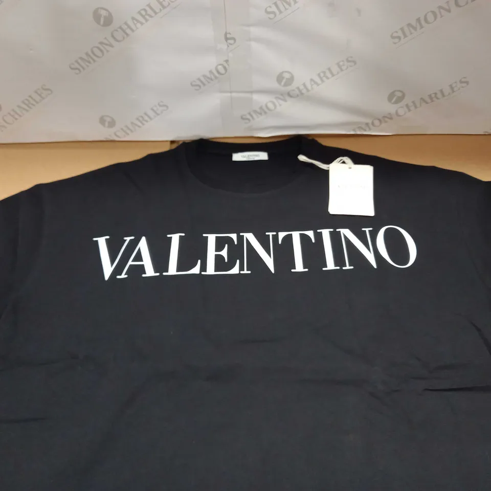 VALENTINO STANDARD CASUAL T-SHIRT SIZE XL