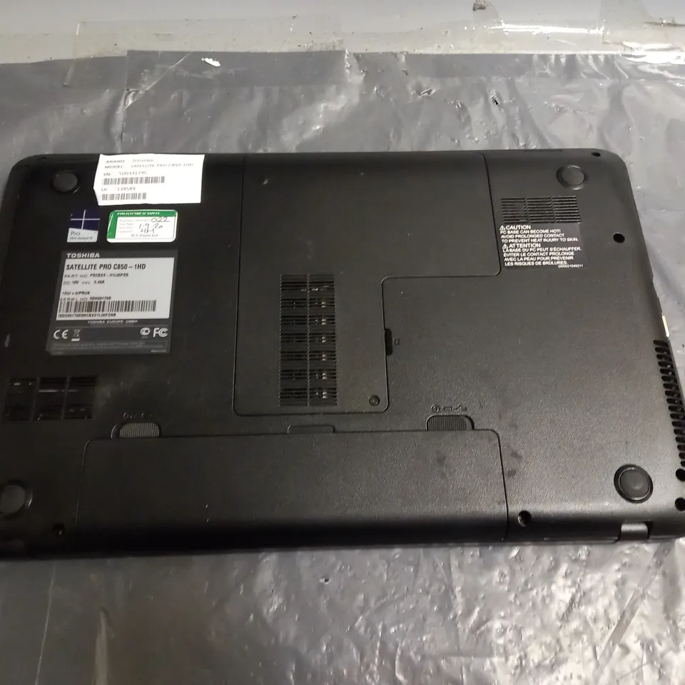 TOSHIBA SATELLITE PRO C850-1HD PRO WINDOWS 8 LAPTOP
