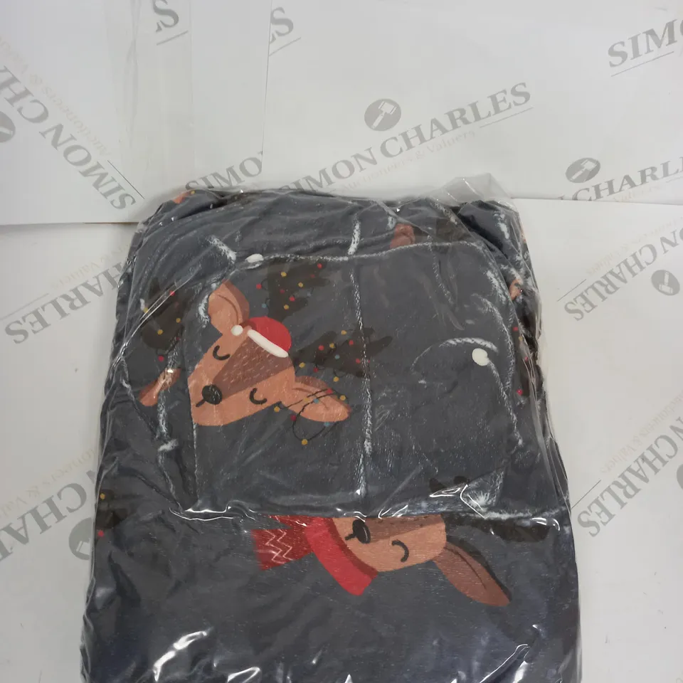 HUG AND SNUG ULTRA PLUSH BLANKET HOODIE