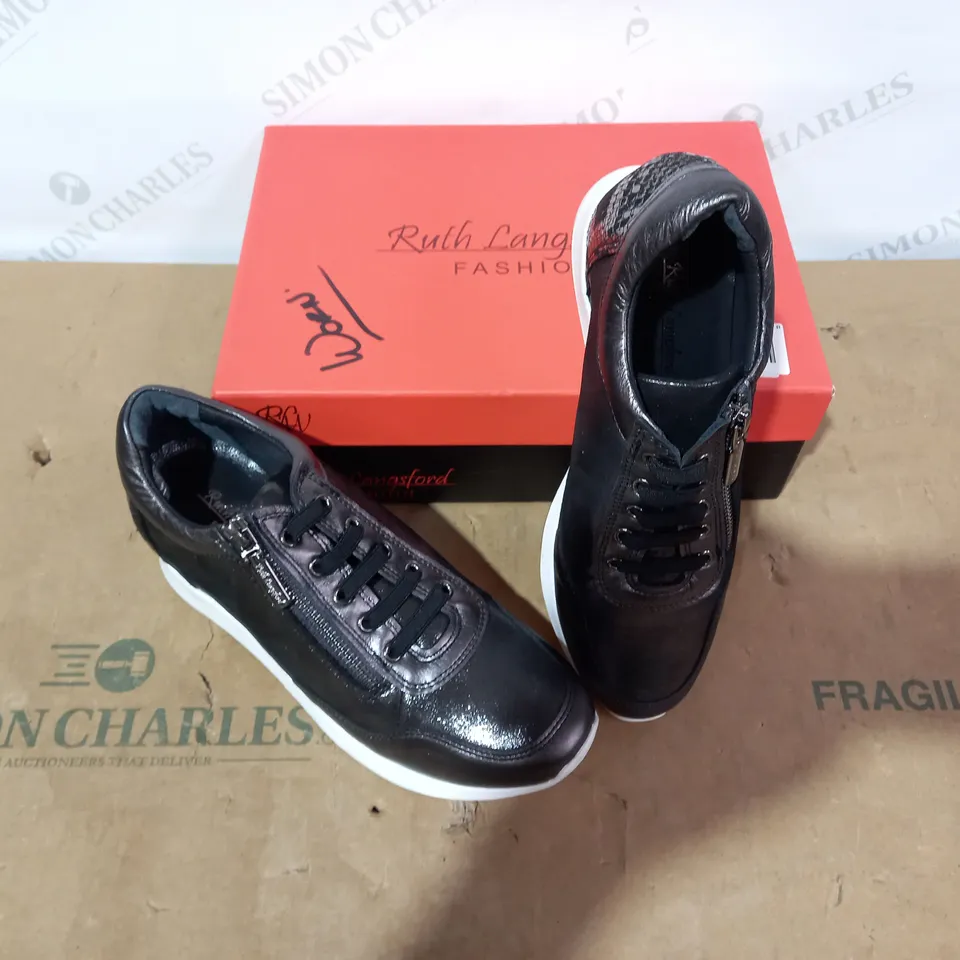 BOXED PAIR OF RUTH LANGSFORD TRAINERS- SIZE 39