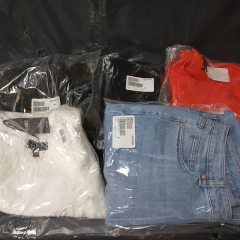 APPROXIMATELY 10 ASSORTED BAGGED CLOTHING ITEMS IN VARIOUS SIZES, COLOURS & STYLES TO INCLUDE DANNI MINOGUE, IZABEL LONDON, RUTH LANGSFORD, ETC