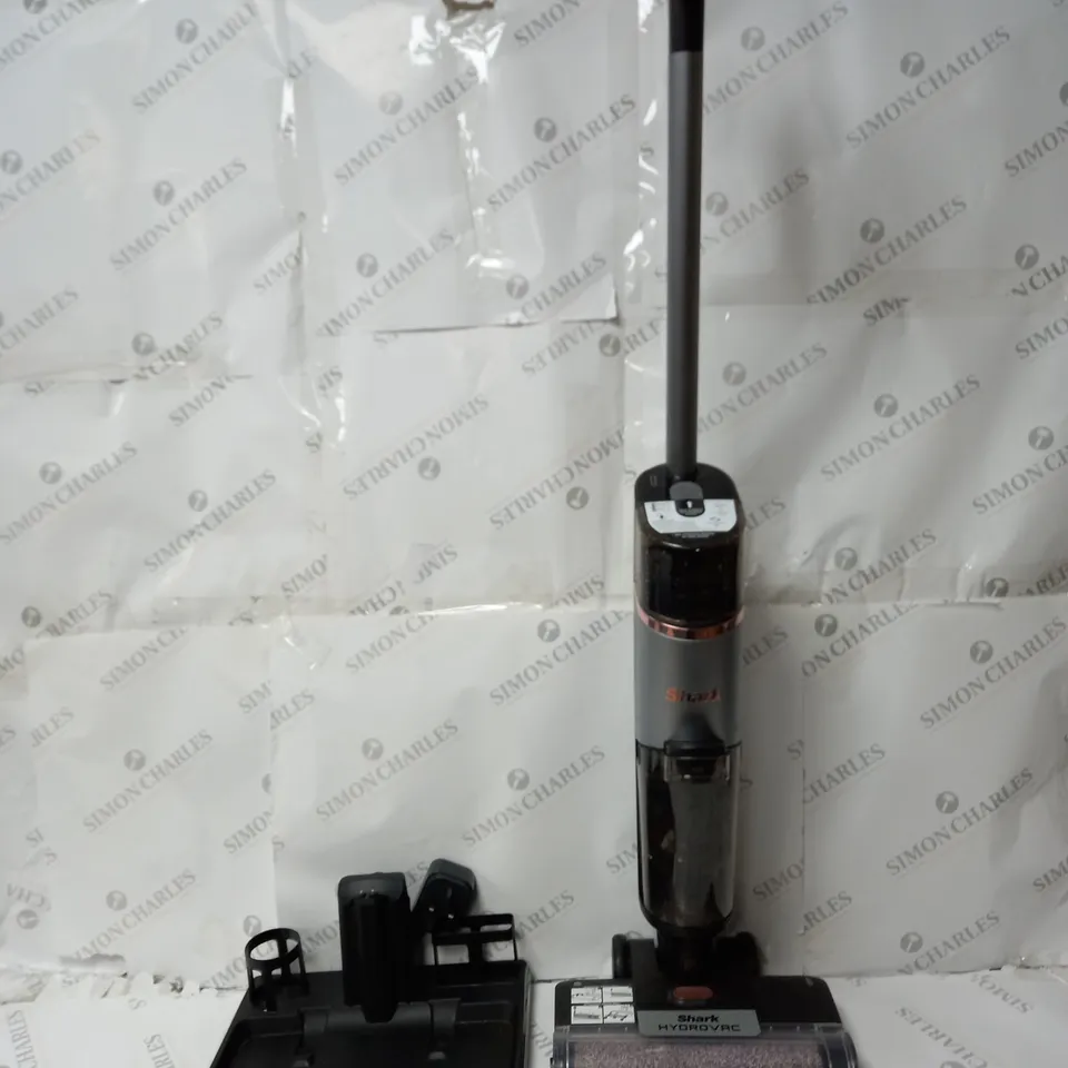 BOXED SHARK HYDROVAC CORDLESS 